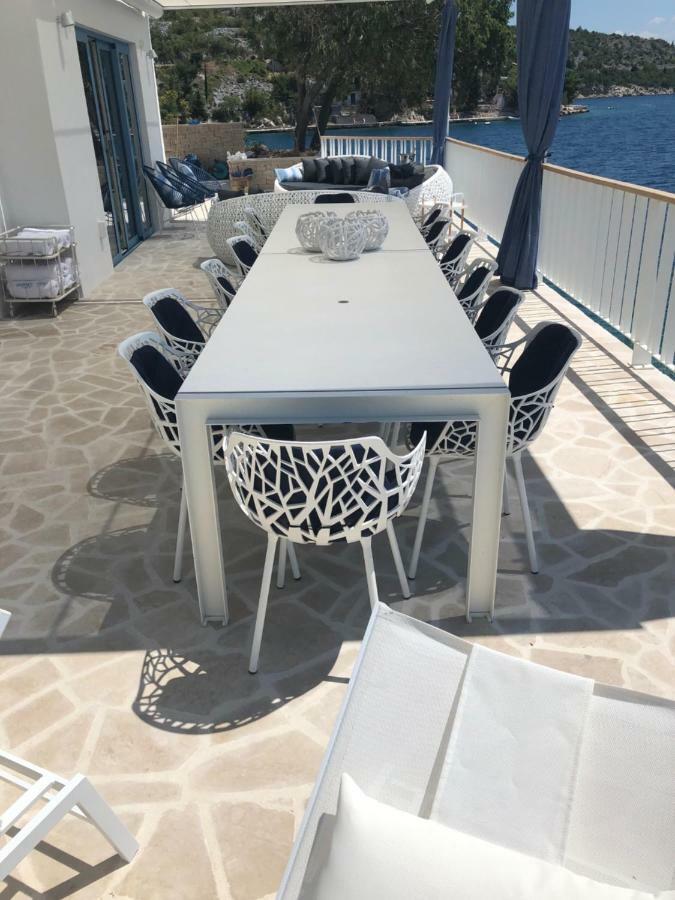 Villa Beline Direct Aan Zee, Verwarmd Zwembad En Sauna Tribanj-Krusćica Exterior foto